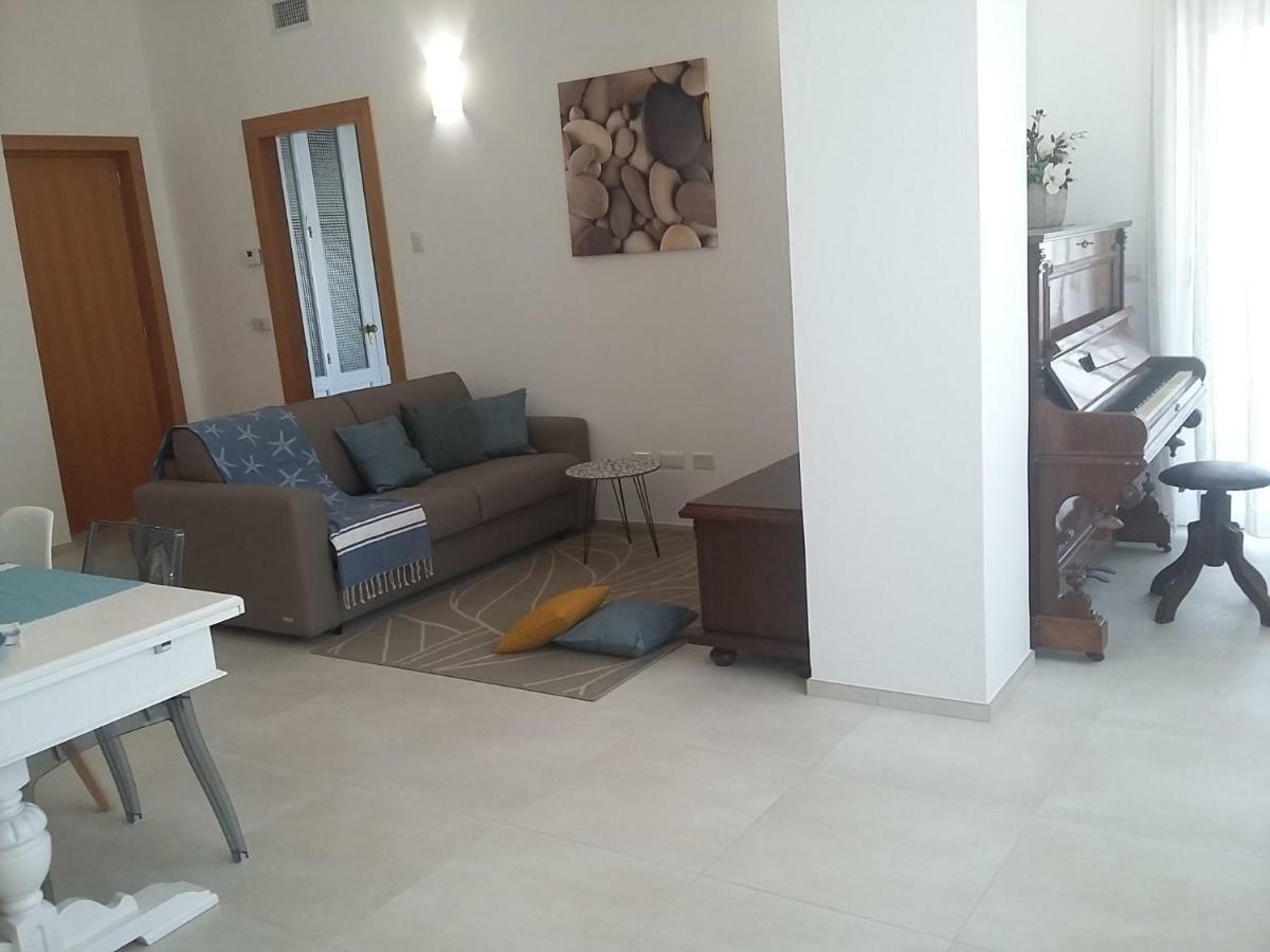 Appartamento Stefania Castro  Екстер'єр фото